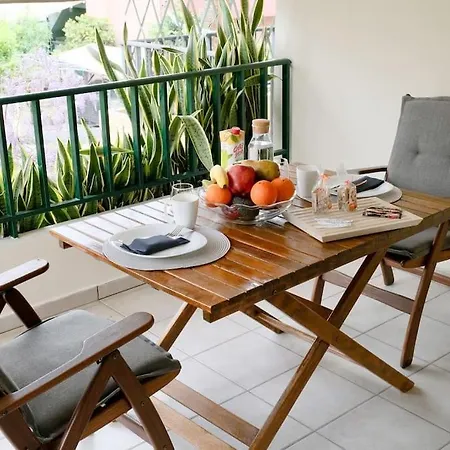 Apartament Eri *